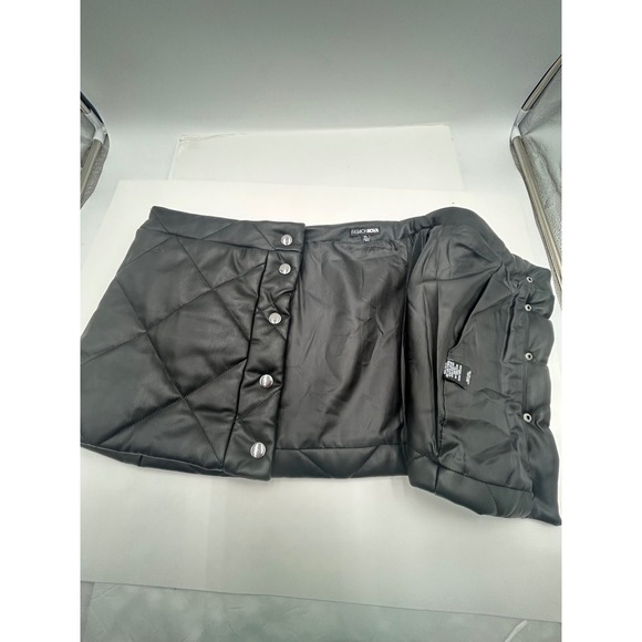 Y2K Fashion Nova Black Quilted Faux Leather Mini Skirt Side Snap Puffer Style XL - Picture 10 of 12